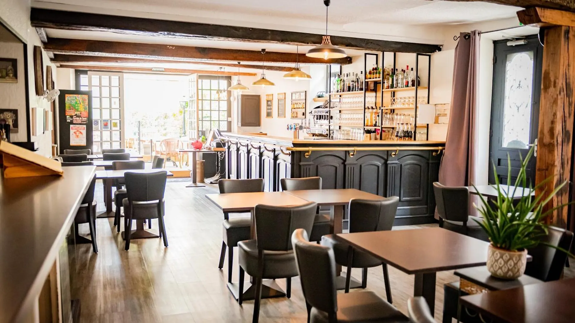 Hotel Henri IV - Restaurant Eauze 3*,  France
